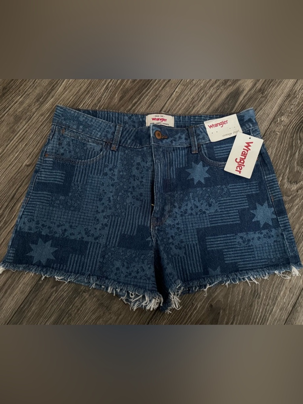 New Wrangler Women's Dark Blue Star & Stripe Pattern Denim Cut-Off Shorts